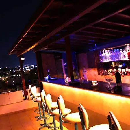 מלון Club Pirinc 3*